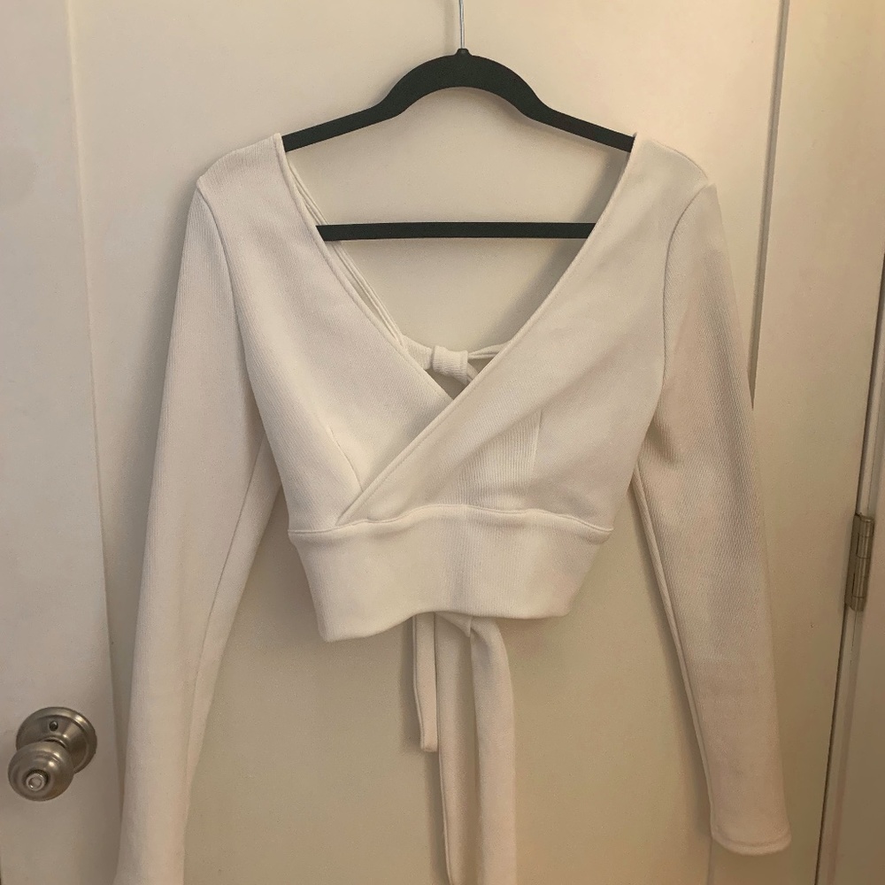 Revolve - Superdown Penny Tie Back Top in Ivory